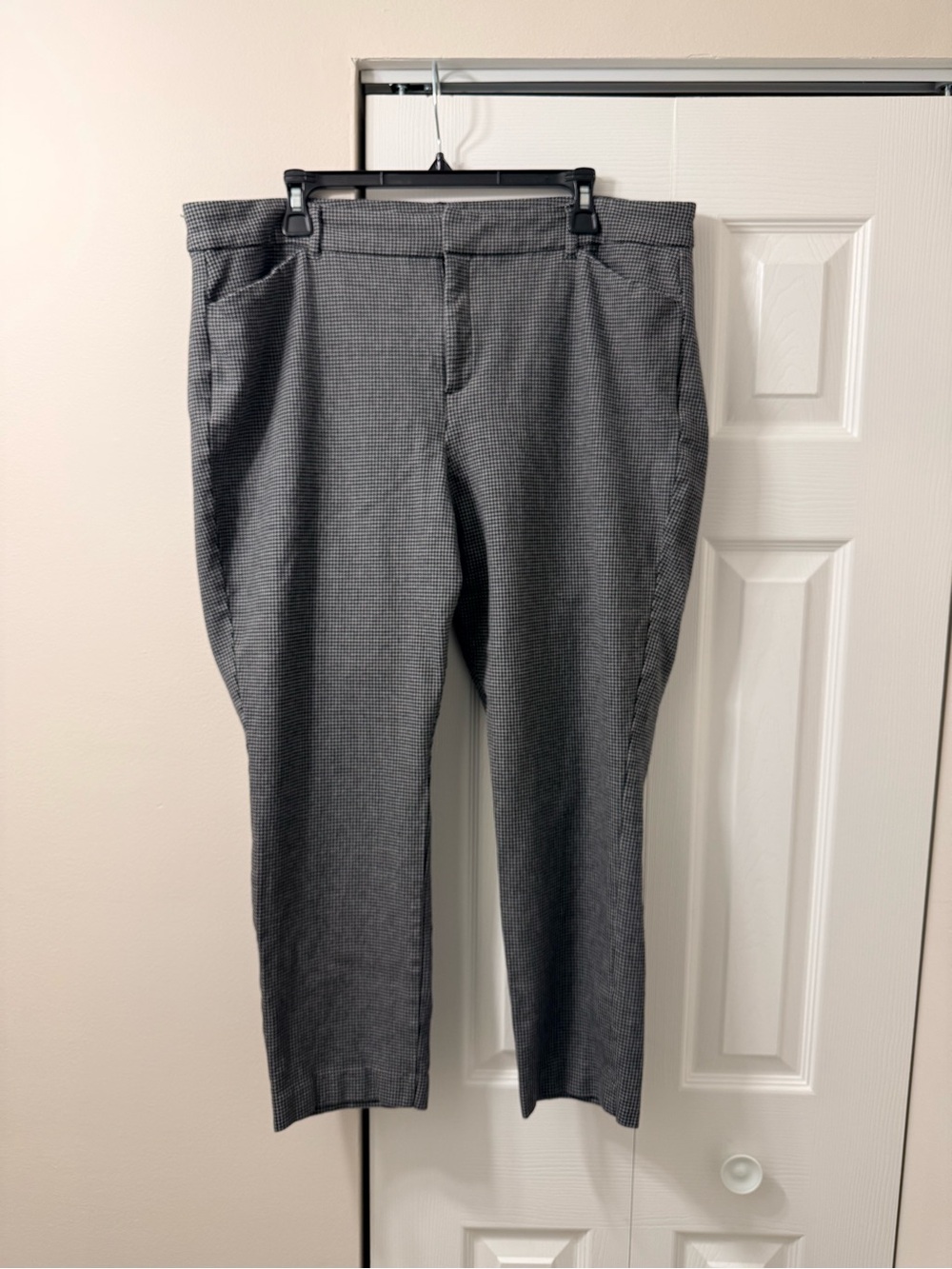 Old Navy High-Rise Pixie Skinny Pants